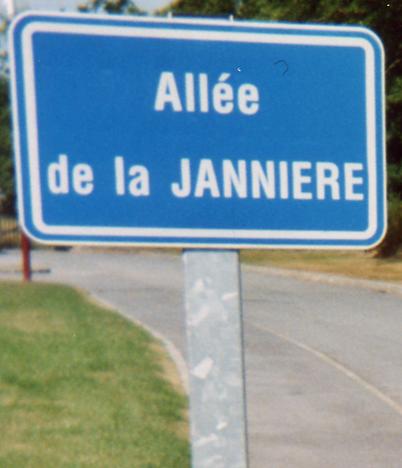 Allée de la jannière, Doville (Manche)..